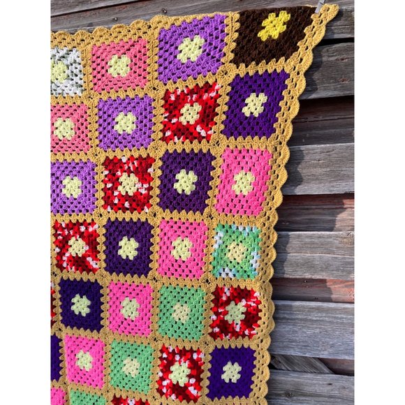 Vintage Colorful Granny Square Crochet Afghan 75x56" - Picture 15 of 16